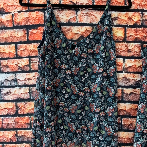 Cabi Flirt Floral 2 Piece - Picture 4 of 6